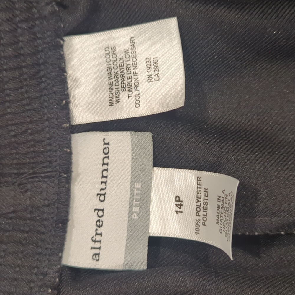 Capris - Picture 3 of 3